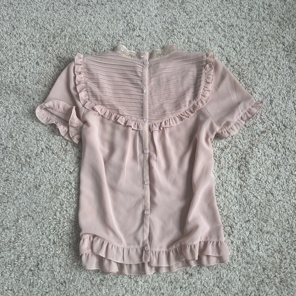 Vintage pink lacy top with buttons down the back - Picture 4 of 4